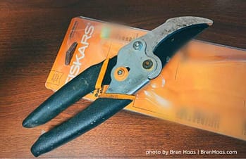 Fiskars Bypass Pruner Review